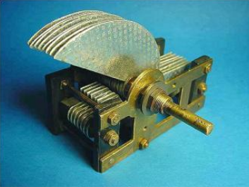 帶你認識幾種常見電容器，了解電路板上常見電子元件